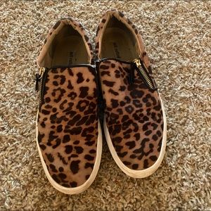Cheetah shoes with zippers, size 8!